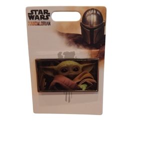 Disney Parks Star Wars 2020 Grogu Baby Yoda Portrait Collectible Trading Pin NEW
